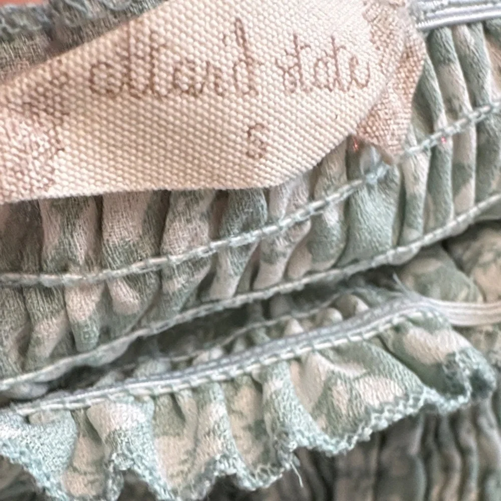 Altar'd State Crop Top Size Small - Picture 5 of 9